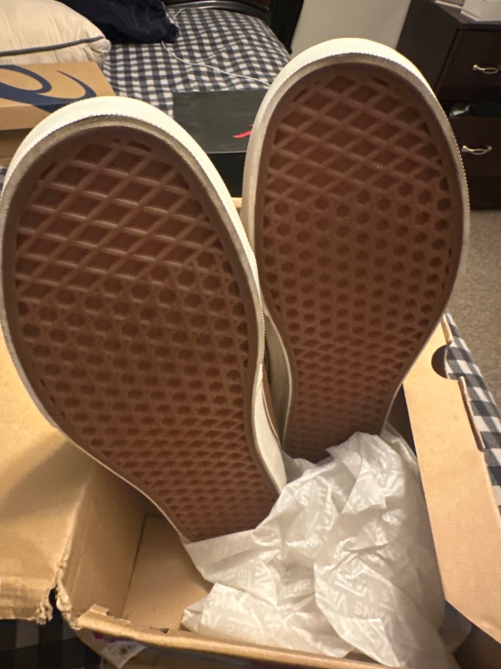 Vans - Picture 3 of 4